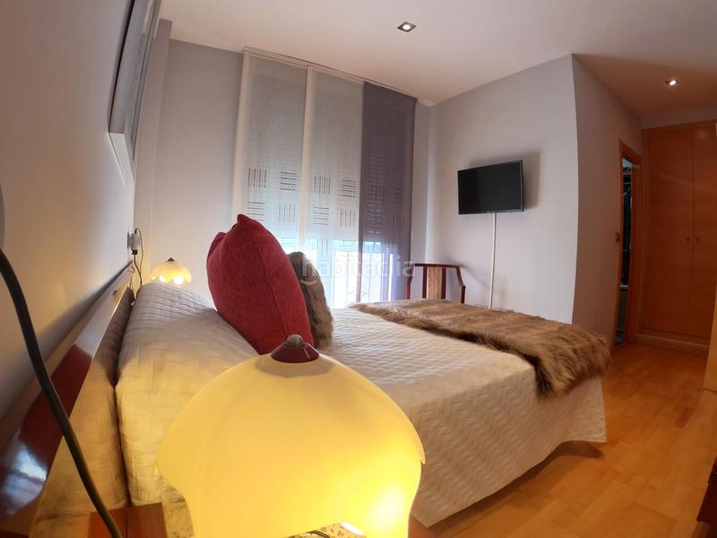 Foto b8fe8ecb-99c6-4069-85e8-3b0166fd7890. Xalet amb aparcament piscina a Parque Sensal Castellón de la Plana