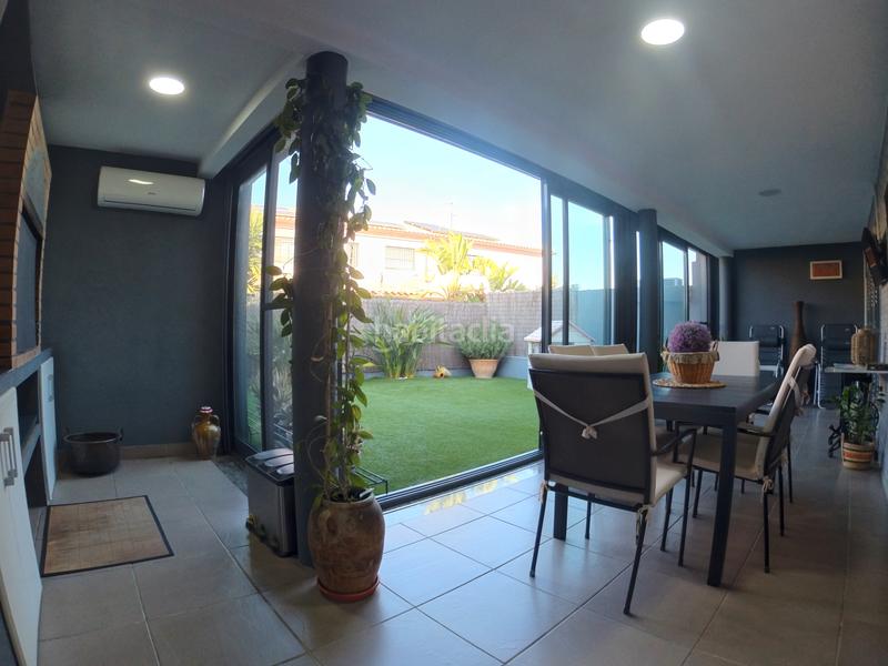 Foto cb49945e-b5b5-421f-bec3-33a36034367a. Xalet amb aparcament piscina a Parque Sensal Castellón de la Plana