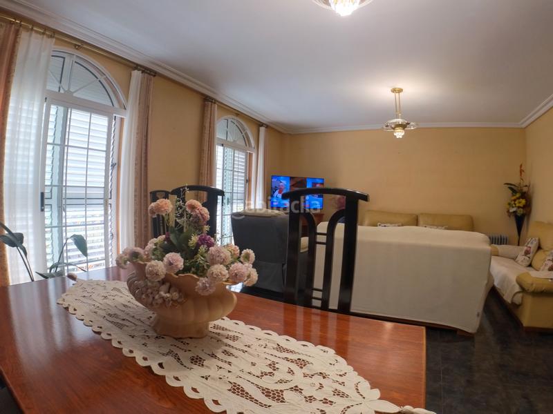 Foto 19564ce6-dd8b-4132-9dc1-cef71e04c03b. Casa  con local, grandes terrazas y múltiples opciones de uso – lista para entrar a vivir. en Vall d´Uixó (la)