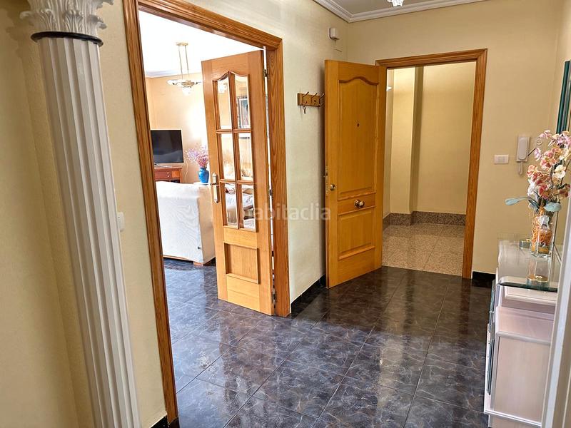 Foto 2d50d0ad-ac9a-4931-81c4-3efeea0e67fb. Casa  con local, grandes terrazas y múltiples opciones de uso – lista para entrar a vivir. en Vall d´Uixó (la)