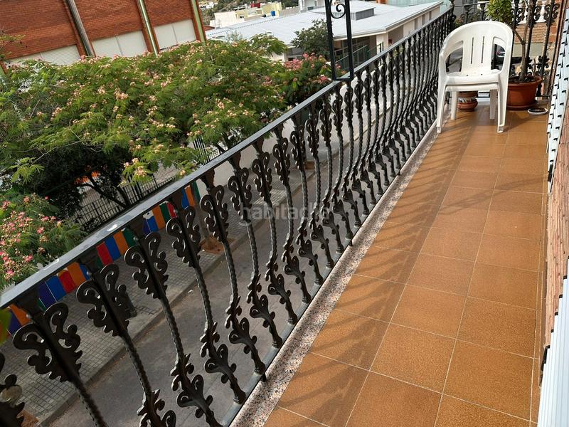 Foto ab822431-57e2-4a30-a450-3b5724255b2a. Casa  con local, grandes terrazas y múltiples opciones de uso – lista para entrar a vivir. en Vall d´Uixó (la)