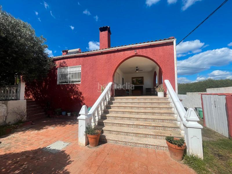 Foto 257e615a-5cd0-4142-ba31-250b8588176a. Chalet  independiente de 190 m² con piscina, jardín y garaje en Onda