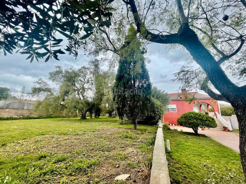 Foto 5eff910f-fd18-4f0c-8c6e-d6365df61ae1. Chalet  independiente de 190 m² con piscina, jardín y garaje en Onda
