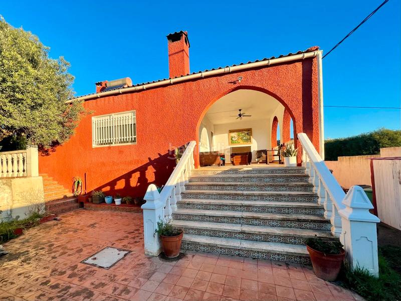 Foto 9179926e-ac89-4ee0-a450-aa0164838eae. Chalet  independiente de 190 m² con piscina, jardín y garaje en Onda