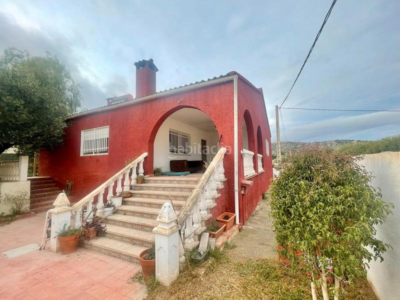 Foto bfab70b4-d394-4ddf-89b6-686cefaedc9f. Chalet  independiente de 190 m² con piscina, jardín y garaje en Onda