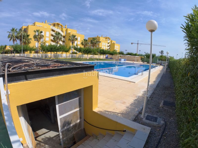 Foto 97dcaac7-6fc5-4ea7-8097-04a04c145cd9. Casa adossada amb xemeneia calefacció aparcament piscina a Sagunt