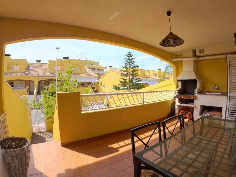 Foto ae7f7bd5-41e1-4a97-a33e-1ebff568eeaa. Casa adossada amb xemeneia calefacció aparcament piscina a Sagunt