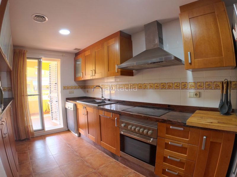 Foto d39f6d7e-4ddb-4359-8250-07c5f334879c. Casa adossada amb xemeneia calefacció aparcament piscina a Sagunt
