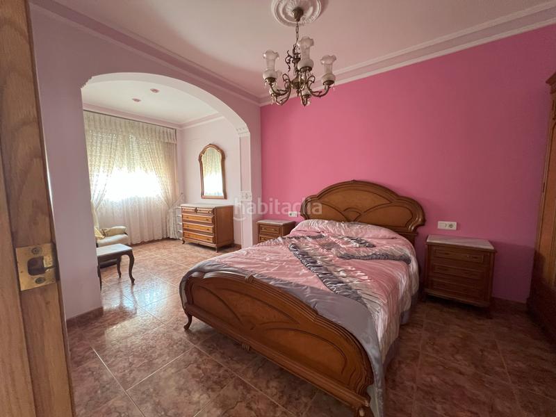 Foto 9163e271-985e-4321-abfc-1f2366cfce4a. Casa adosada  de 3 plantas con terraza y balcón en la vall d'uixó en Vall d´Uixó (la)