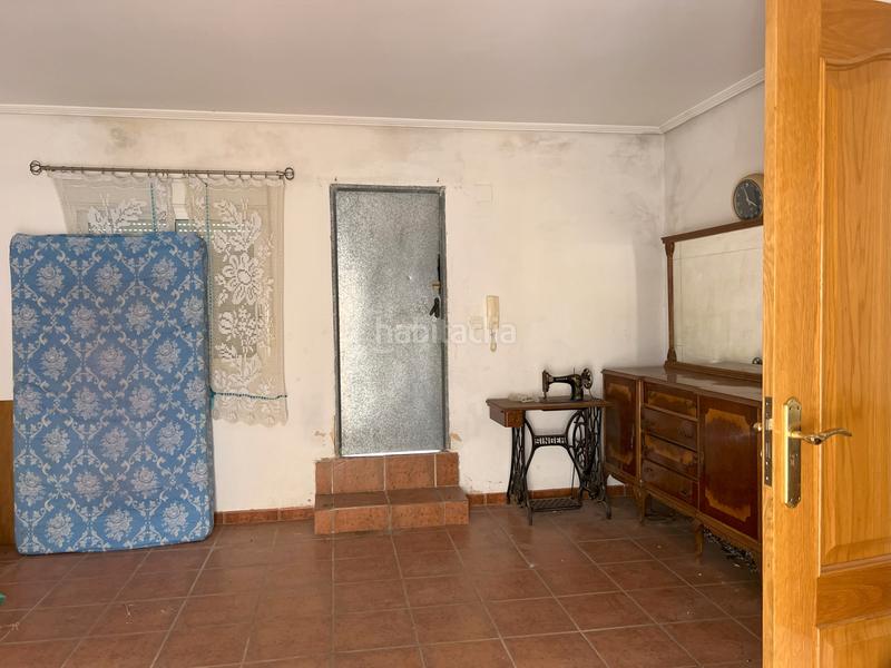 Foto 9ff91887-79ba-405e-8d72-476ced12046a. Casa adosada  de 3 plantas con terraza y balcón en la vall d'uixó en Vall d´Uixó (la)