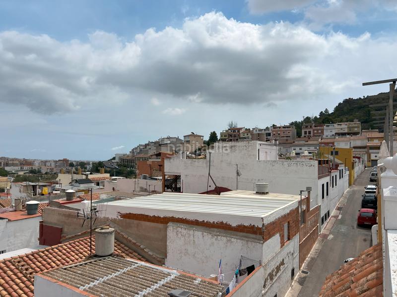 Foto fb24df33-1f3a-460a-989f-ccc0fc6d4a65. Casa adosada  de 3 plantas con terraza y balcón en la vall d'uixó en Vall d´Uixó (la)