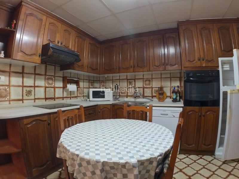 Foto d86a8bcb-ea87-4ee5-ac29-f0d93e9a4155. Piso amplio piso exterior con 4 dormitorios, terraza y balcón en Nules