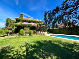Chalet  Castillo de malpica. Chalet independiente 780m2 con piscina privada