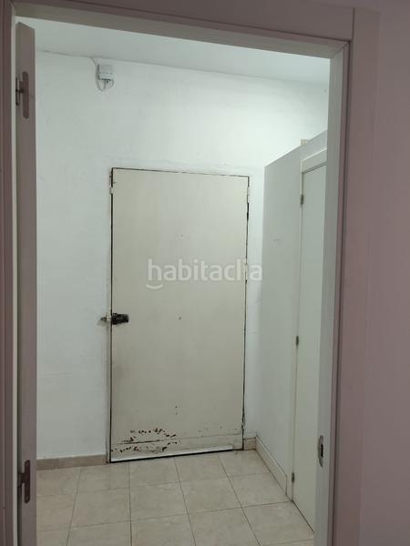 Foto 46988be6-eae9-4d97-9efc-df262d68d881. Rent business premise in Los Remedios Sevilla
