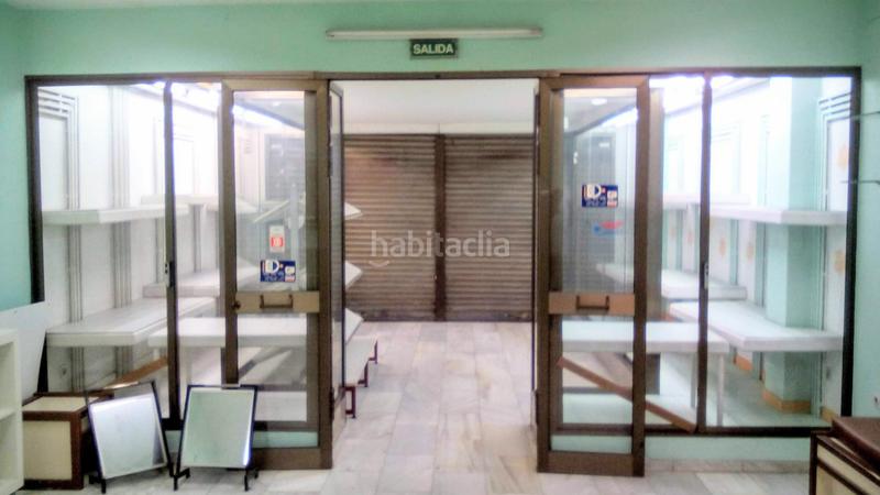 Foto f56c0b95-9180-48b6-adce-e00253c82428. Miete geschäftsraum in calle afán de ribera 137 in Sevilla