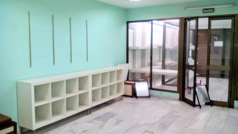 Foto 397f3f0a-efa9-43f2-81c6-78441f4b715d. Rent business premise in calle afán de ribera 137 in Sevilla