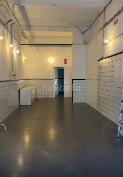 Foto caf9560e-e63d-4fa2-9a19-0f0c6e6d0271. Lloguer local comercial a La Calzada - La Florida Sevilla