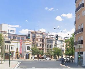 Lloguer Local Comercial  Calle luis montoto. Alquiler sin comisiones local comercial