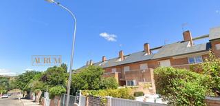Semi detached house en Peagrande. Chalet adosado en peagrande