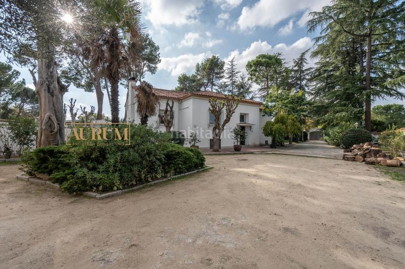Foto c836994b-2b16-4b10-bf5f-e915fd823a94. Chalet impresionante señorío en moncloa en Aravaca Madrid