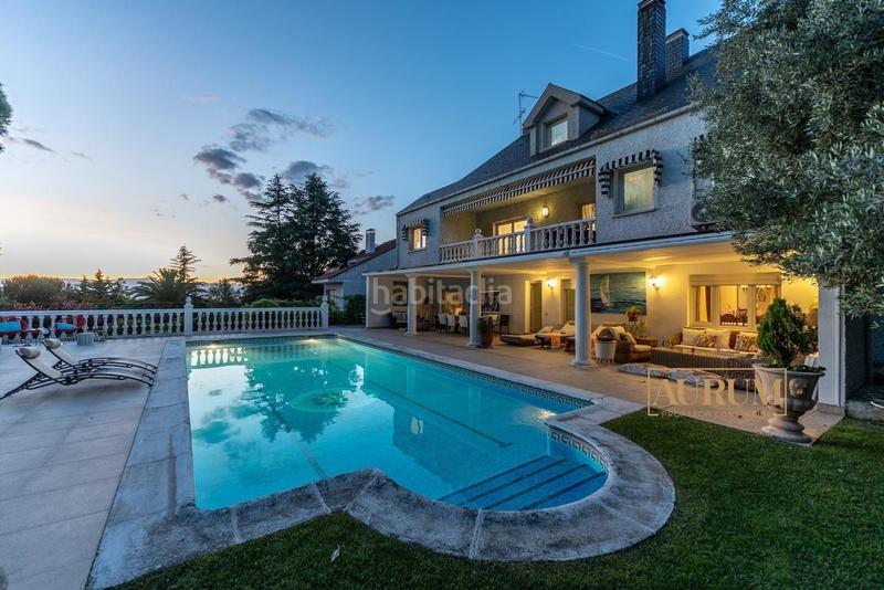 Foto 4f2264bf-d28b-4e28-ab10-84b9073704b3. Chalet dans Bonanza Boadilla del Monte