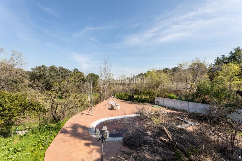 Foto a97c0435-a25b-43be-b634-d46e0a31f142. Casa amb calefacció aparcament a Las Matas-Peñascales Rozas de Madrid (Las)