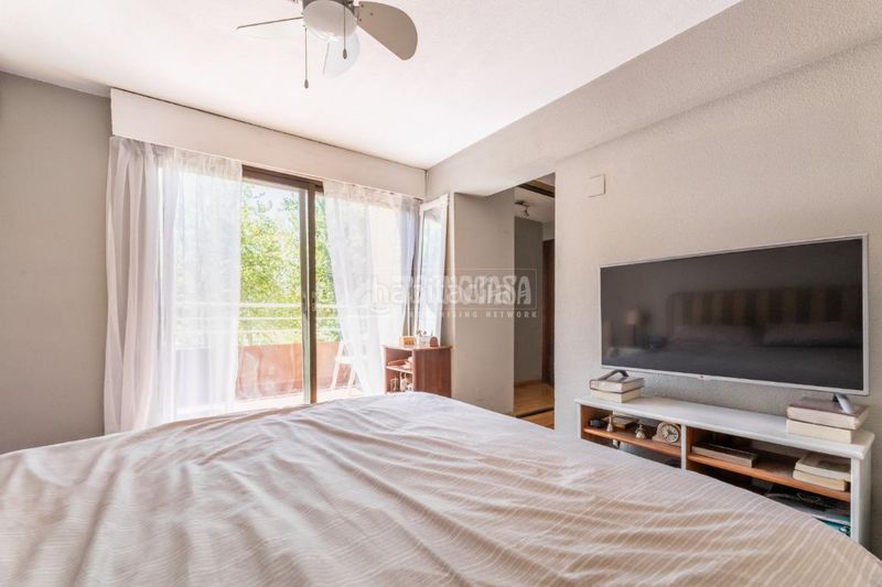 Foto 4a43072a-a393-4f16-8bbc-ce5e3d3ab2a9. Casa aparellada amb calefacció aparcament a El Burgo Rozas de Madrid (Las)