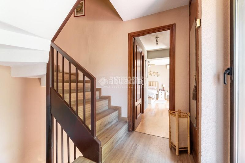 Foto 8b3a12bd-89c7-47a6-abab-e688a6540708. Casa aparellada amb calefacció aparcament a El Burgo Rozas de Madrid (Las)