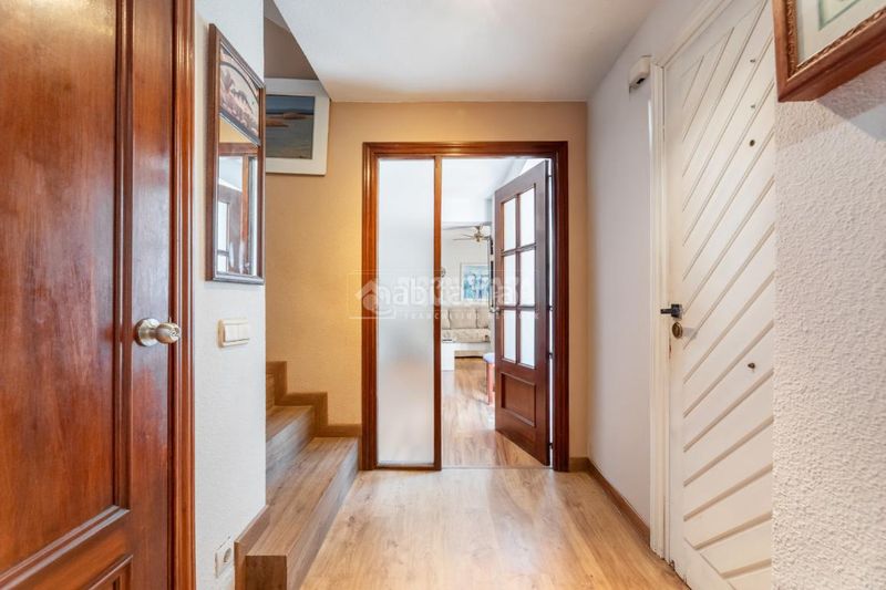 Foto f68f6dcf-ee4a-41e9-835a-379faa9716c2. Casa aparellada amb calefacció aparcament a El Burgo Rozas de Madrid (Las)