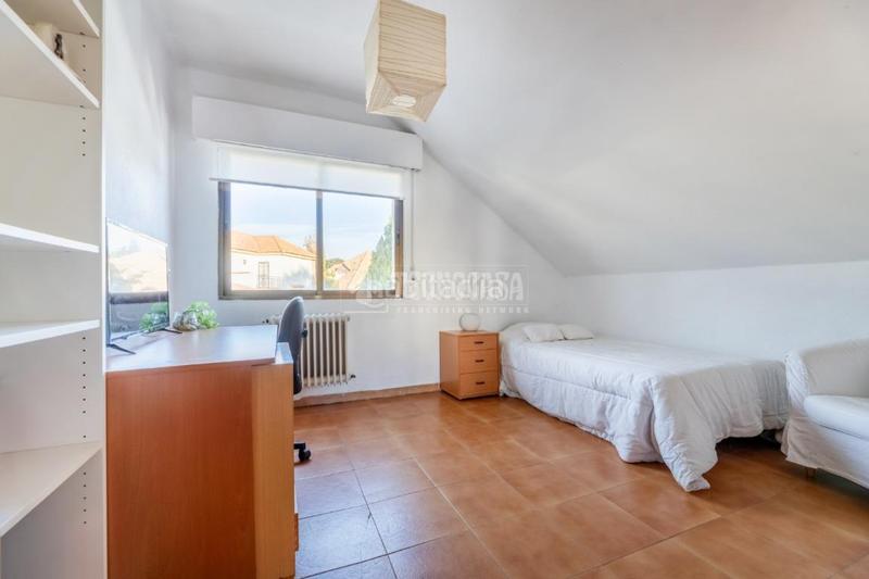 Foto 1693fe88-7ddb-4ad9-841d-8cf50b8cfe38. Casa amb calefacció aparcament a Molino de la Hoz Rozas de Madrid (Las)