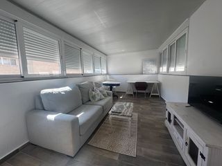 Miete Etagenwohnung  Avinguda d'oriola. Alquiler de piso en avenida d'oriola