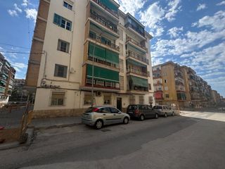 Pis a Calle Villa de Chiva 16