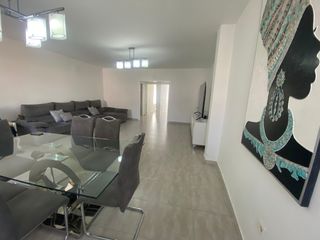 Appartement  Calle manuel domínguez margarit. Se vende piso en san vicente centro