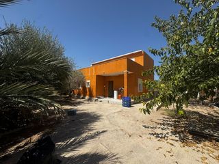 Affitto Chalet in Diseminado fontcalent 20b. Alquiler de casa o chalet independiente en calle fatia-ermita s/