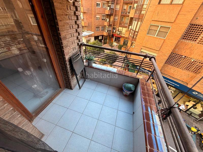 Foto 4fcc8320-f328-4a3a-8472-91a09a0ae3d0. Miete etagenwohnung in calle serrano 28 in Ensanche-Diputación Alicante