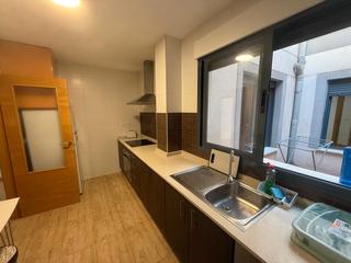 Lloguer Pis  Calle la esperanza. Piso en alquiler con patio y zona de barbacoa en la azotea