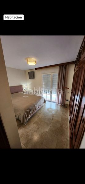 Foto 3fc8a5bf-6ea3-4fc5-af70-330a7d14fdaa. Location maison jumelée dans calle punta de la plata 22 dans Estepona