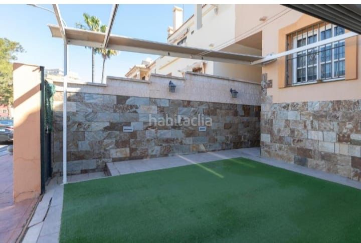 Foto 575c3c96-a004-4072-935b-a9f1c162f477. Location maison jumelée dans calle ronda del golf este 20 dans Benalmádena
