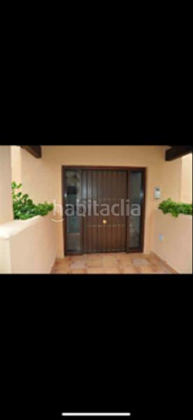 Foto 511c89f0-7acc-4208-82f7-31866b63c349. Alquiler piso en calle cristobal colón de Calahonda 4 piso en Calahonda en Mijas