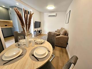 House  Callas blancas. Bungalow reformado en planta baja con piscinas comunitarias y ce