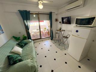 Estudi a Avenida Habaneras - Curva de Palangre. Encantador estudio amueblado en venta en torrevieja, soleado ori