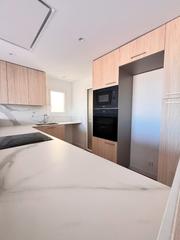 Appartement à Via octaviana 63. Piso recién reformado ideal para familias con hijos