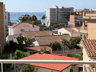 Etagenwohnung in Carrer pau casals la isla 16. Estrena piso en caldetes