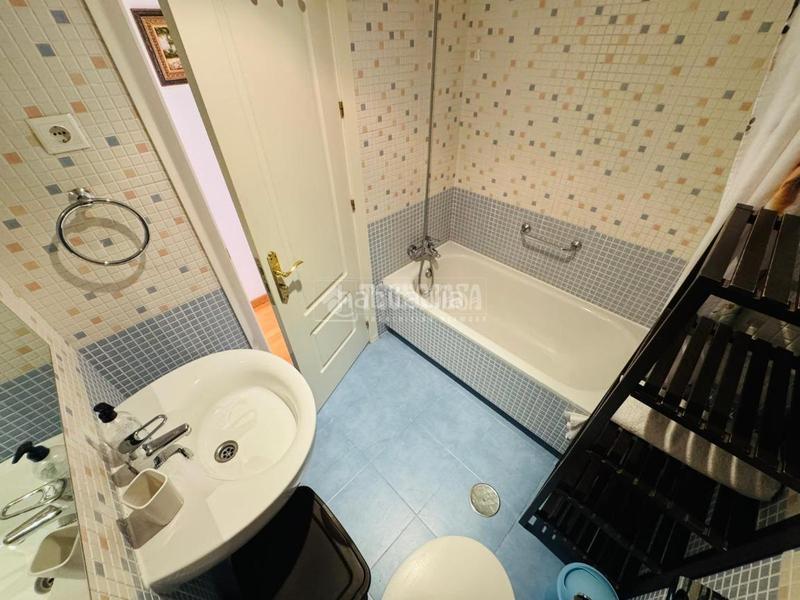 Foto 01da394d-d0ae-471a-9668-35600e22cb16. Flat with parking pool in Rejas Madrid