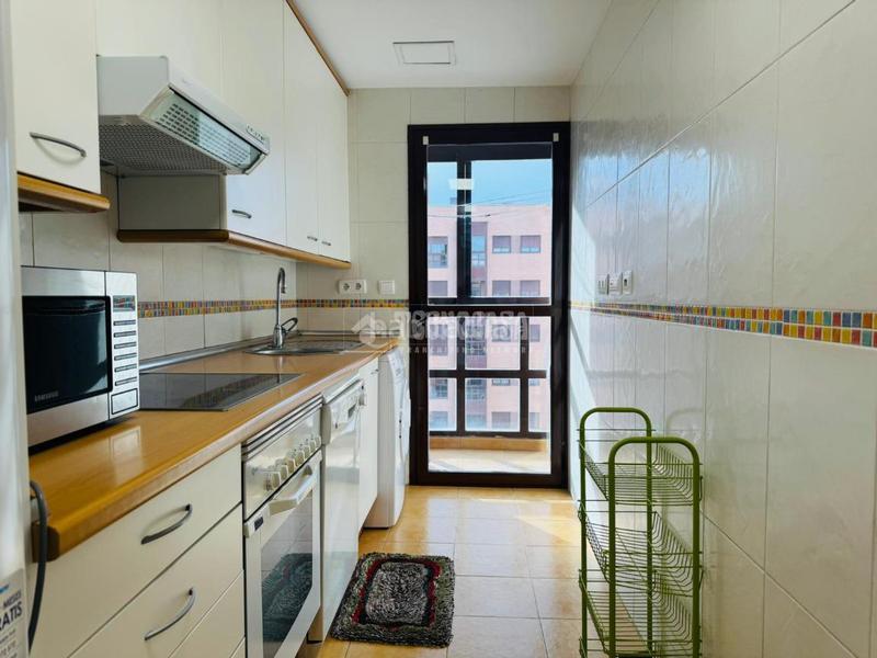 Foto 0a780af4-8156-4cb7-8357-8a995cbce5b3. Flat with parking pool in Rejas Madrid