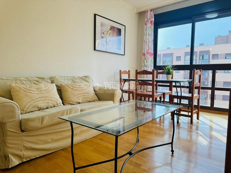 Foto 0e530799-ee43-495d-bf4c-2d6cfe4d421d. Flat with parking pool in Rejas Madrid