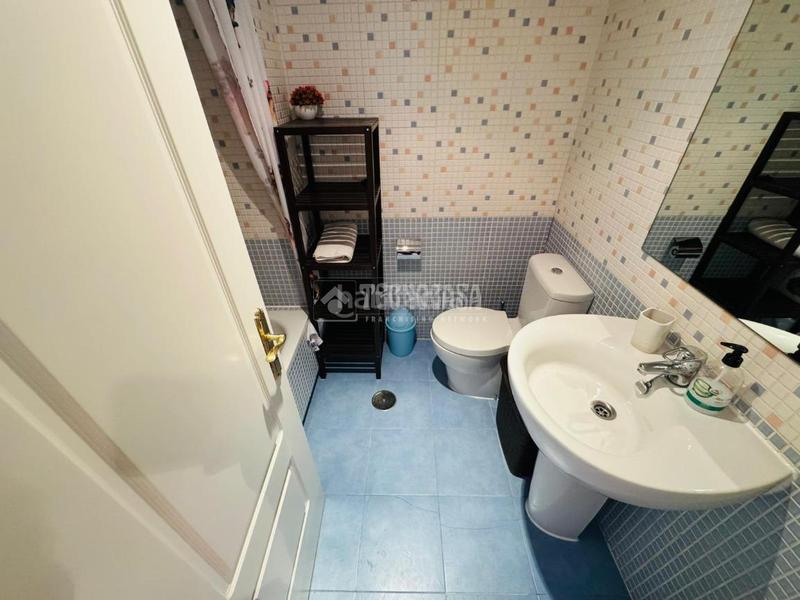 Foto c2fb1bb7-c6f9-48ca-9e20-ec09b357084b. Flat with parking pool in Rejas Madrid