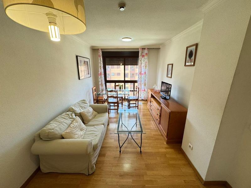 Foto cd4bdaff-8ae0-4069-a5a0-90e7391ff4de. Flat with parking pool in Rejas Madrid
