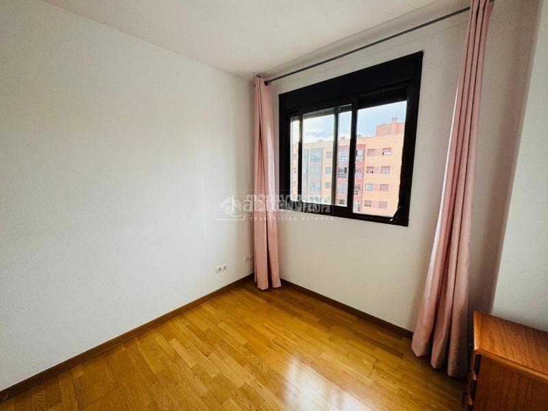 Foto e63b21fa-2f47-4827-bfa2-93b4d60e25ae. Flat with parking pool in Rejas Madrid