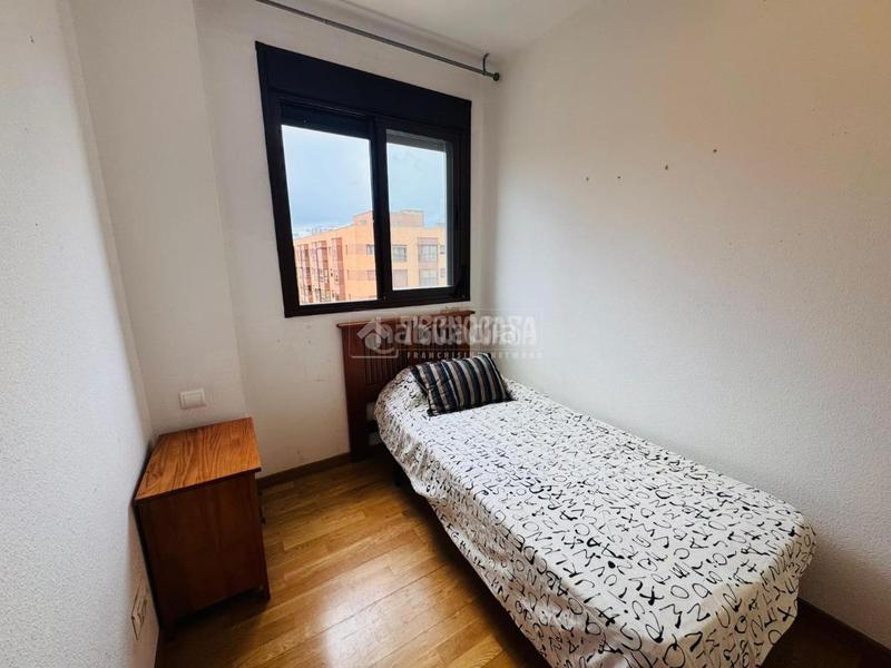 Foto ef31cc1d-bb4b-443b-8d85-866219a56521. Flat with parking pool in Rejas Madrid